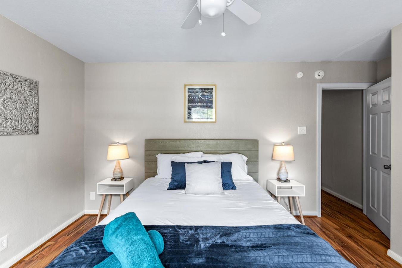 The Blue Oasis With Handicap Ramp Access Dog Friendly & Cowboy Pool Galveston Exterior photo